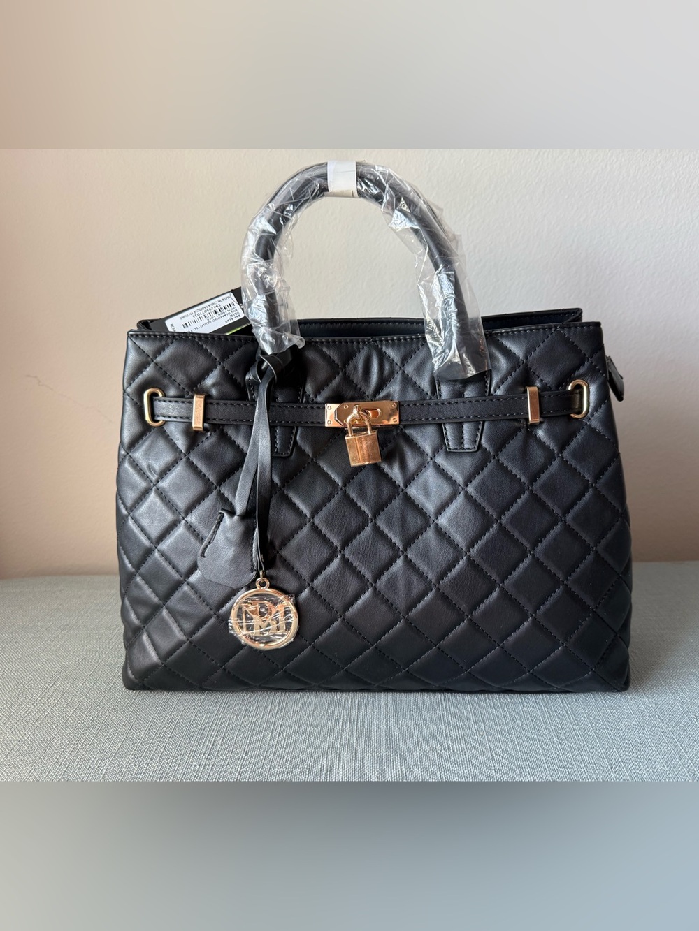 BNWT Badgley Mischka Quilted Top-Handle Satchel Handbag - Black